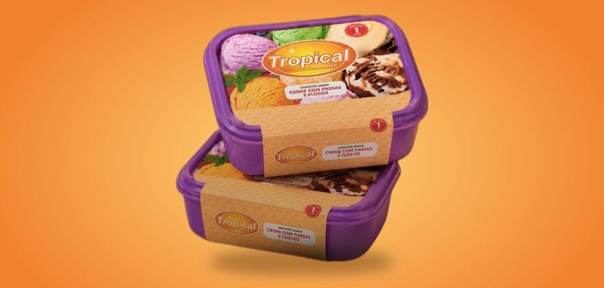 Potes de sorvete Tropical de 1 litro sabor Creme com Passas e Flocos